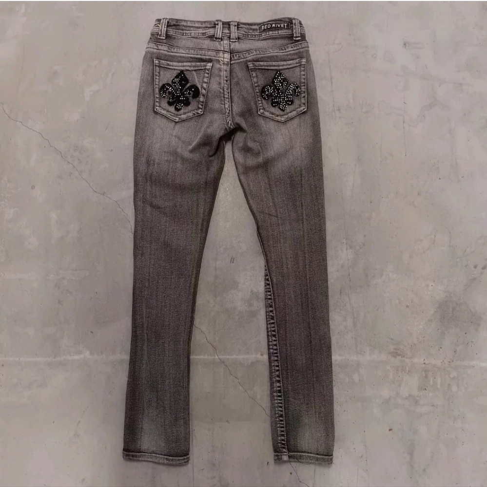 Red Rivet Denim Pants Women's 9 Gray Wash Slim Western Fleur De Lis Denim Jeans